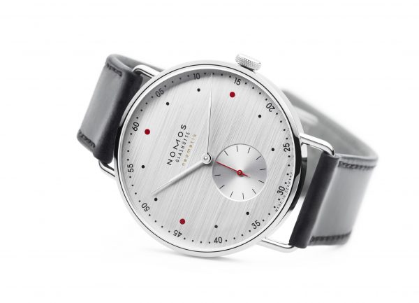 Nomos Metro Neomatik 39 Silvercut (Ref 1114) - on its side