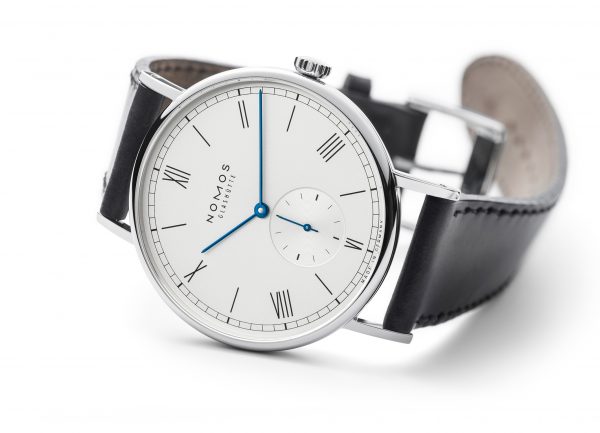 Nomos Ludwig 38 (ref. 234) on its side