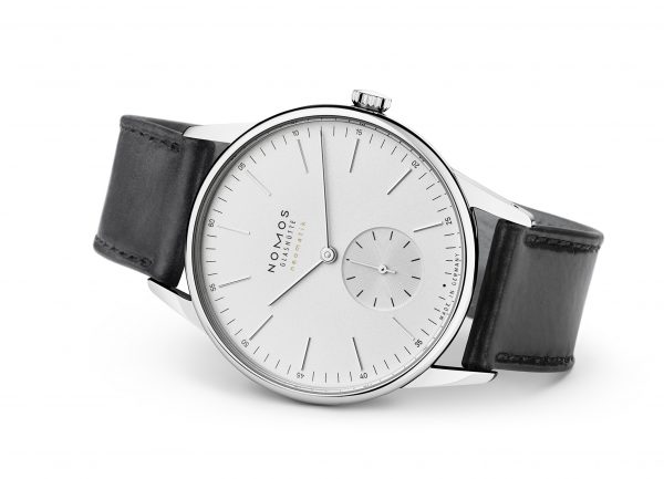 Nomos Orion Neomatik 39 White (ref 341) - on its side