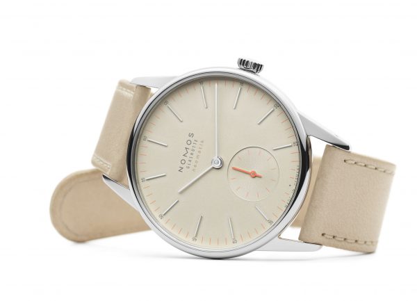 Nomos Orion Neomatik Champagne (ref 393) - on its side