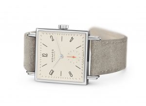 Nomos Tetra 27 Champagne (Ref 473) - on its side
