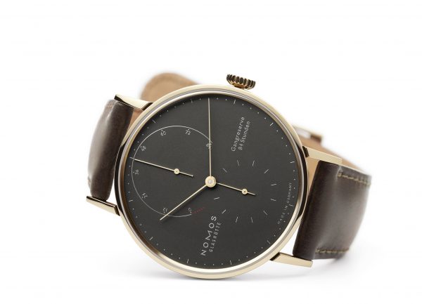 Nomos Lambda 39 Velvet Black (Ref 954) - on its side