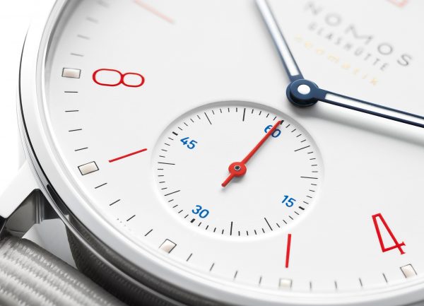 Nomos Ahoi Neomatic Siren White (Ref 564) - detail