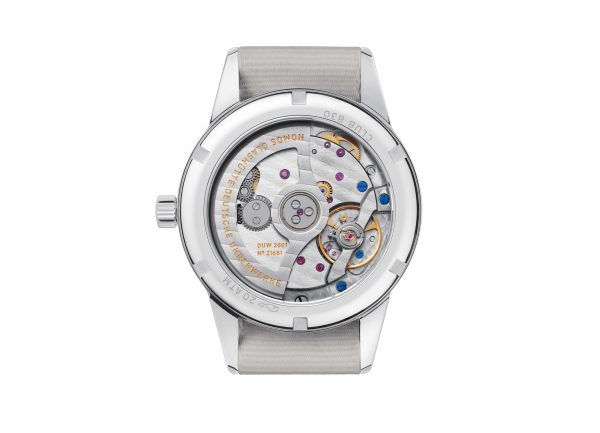 Nomos Club Neomatic Siren White (Ref 744) - rear view