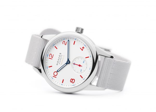 Nomos Club Neomatic Siren White (Ref 744) - on its side