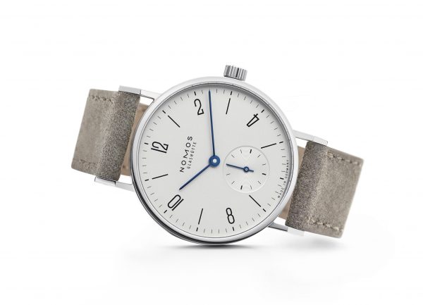 Nomos Tangente 33 (ref 122/123) - on its side
