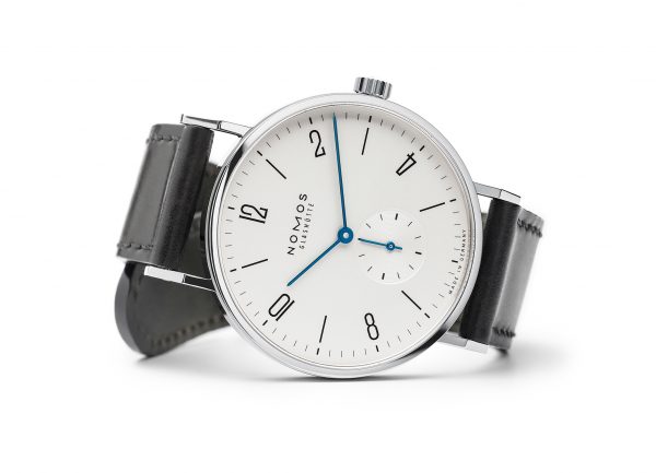 Nomos Tangente 38 (ref 164) - on its side